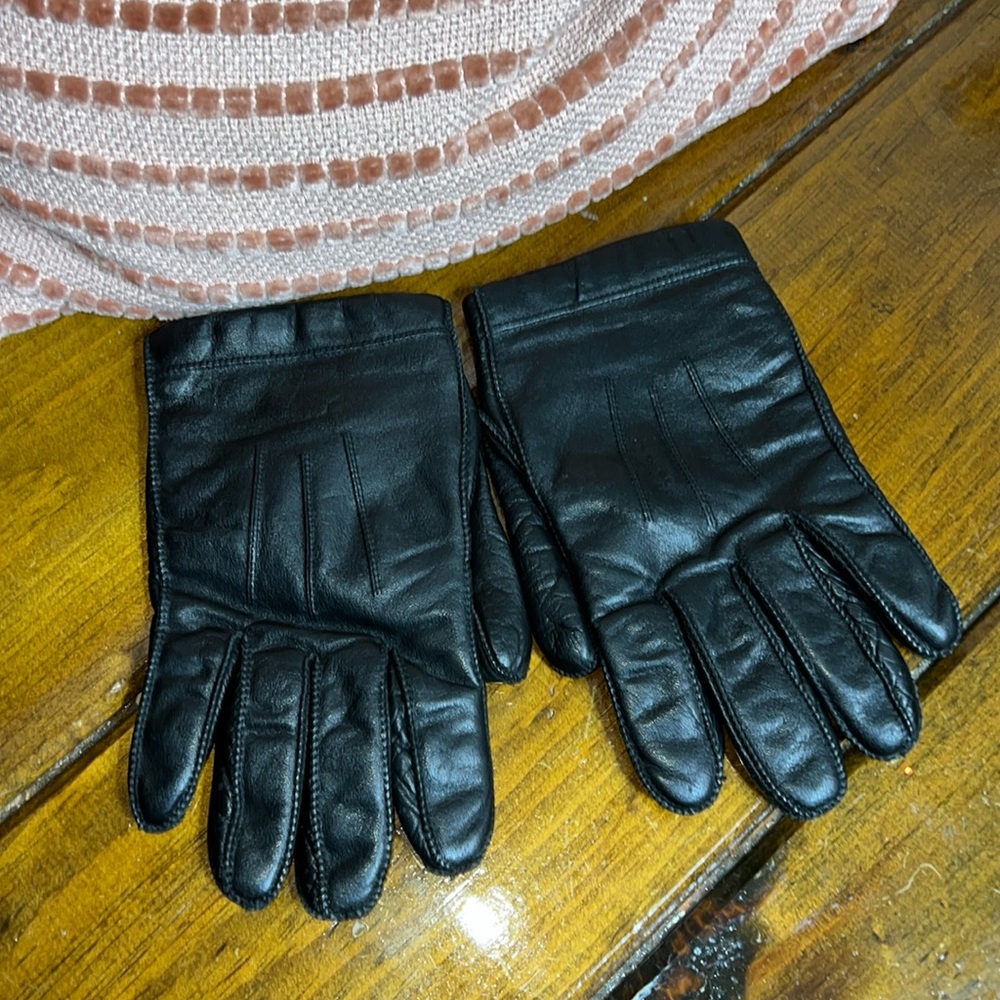 Black Leather‎ Gloves- M